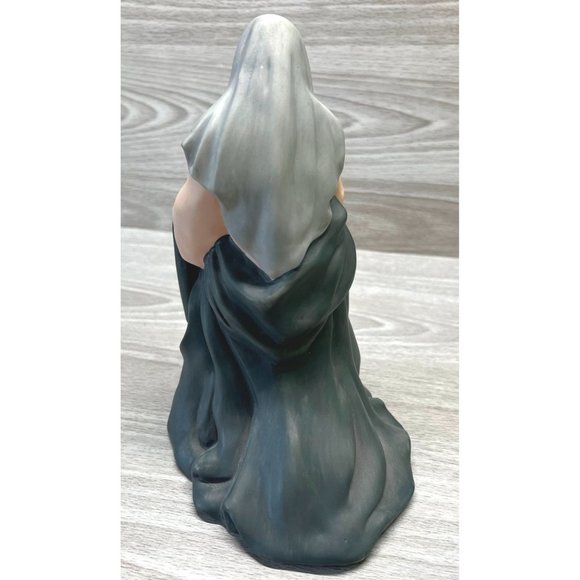 Kirkland Mother Mary Praying Christmas Nativity Porcelain Replacement Figurine - Picture 8 of 9